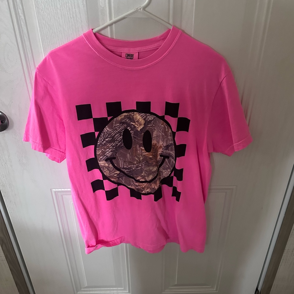 Comfort Colors Pink Smiley Face Kids Shirt